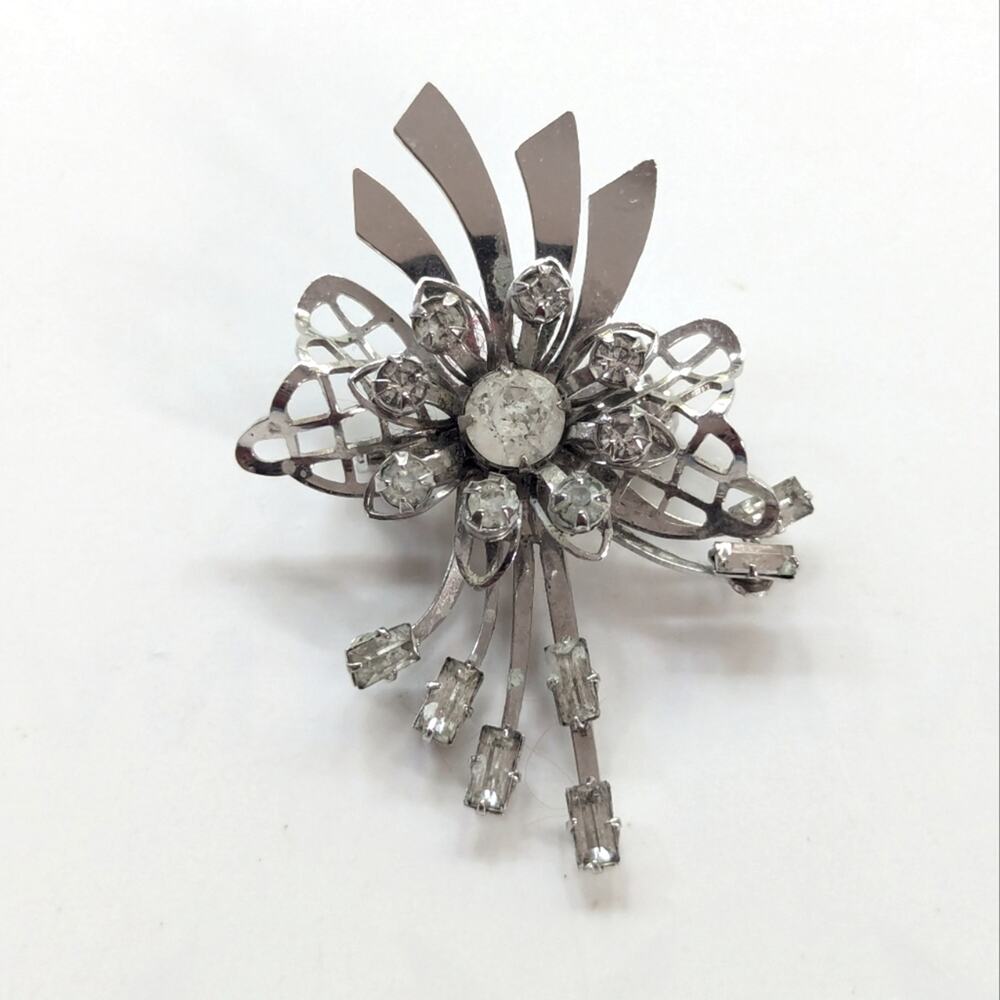 Vintage Bugbee and Niles B.N Flower Glass Baguette Rhinestone Pendant Brooch
